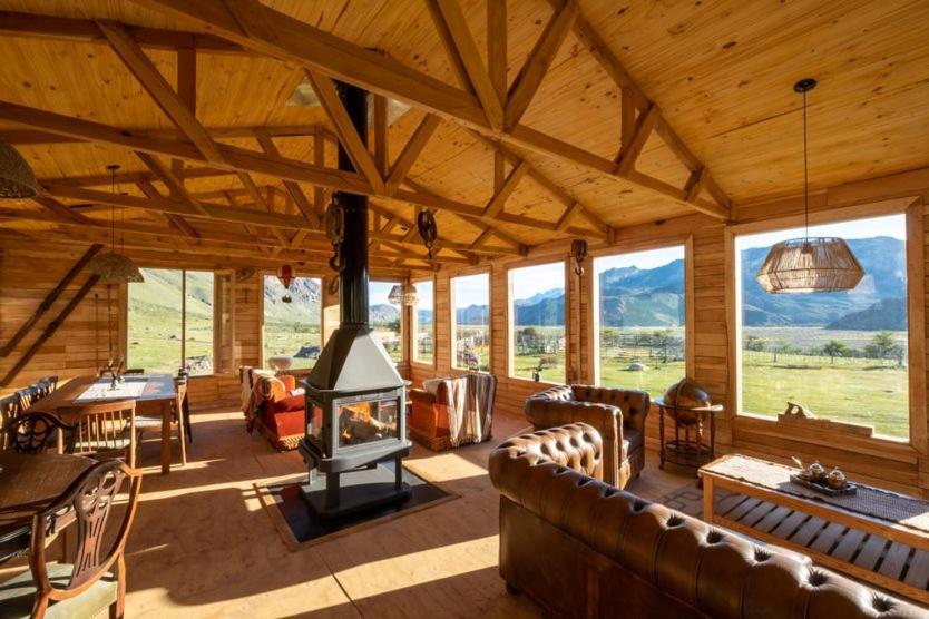 Estancia Bonanza Patagonian Lodge Experience エル・チャルテン エクステリア 写真